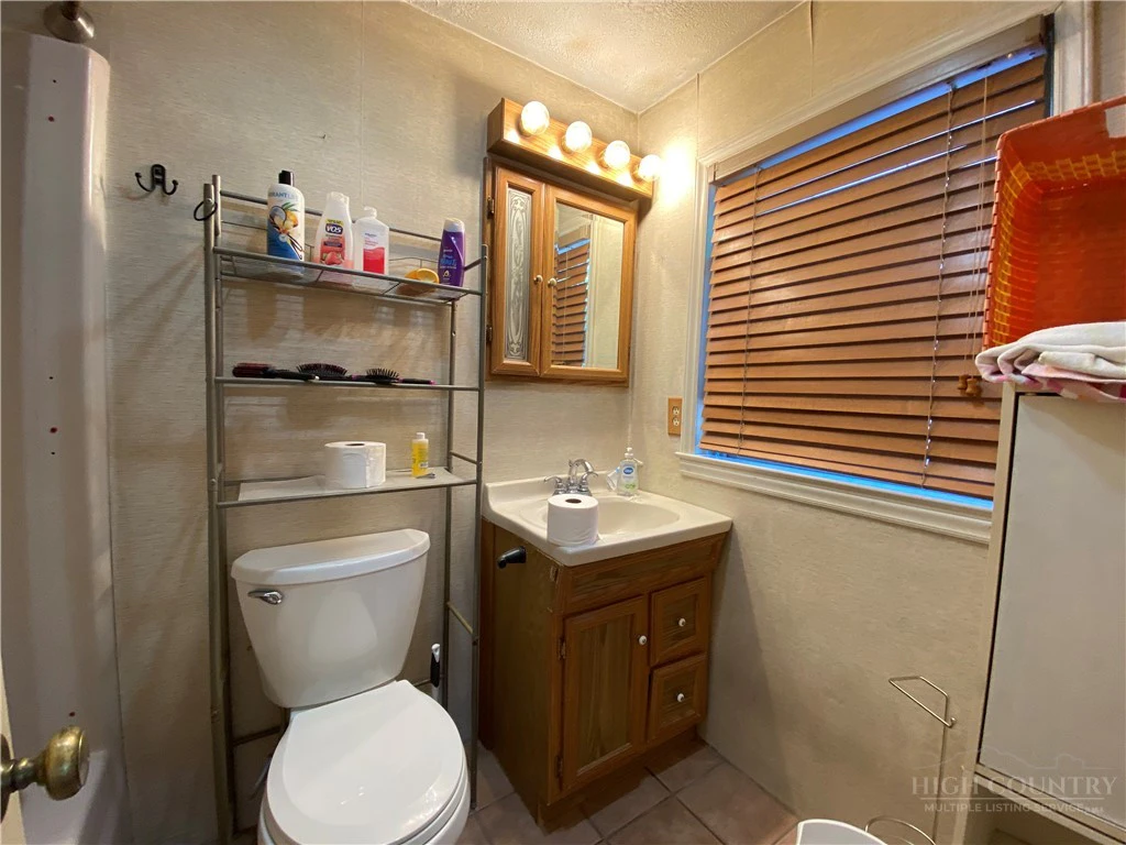 Image number 6 for the current listing