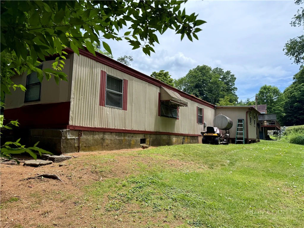 Image number 9 for the current listing