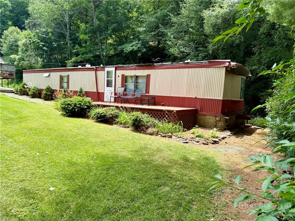 Image number 10 for the current listing