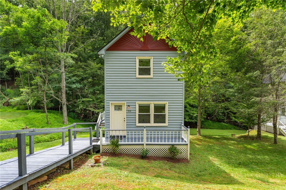 Image number 2 for the current listing