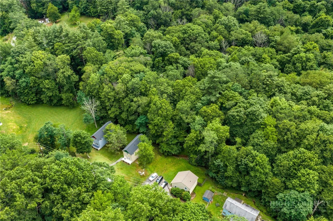 Image number 44 for the current listing