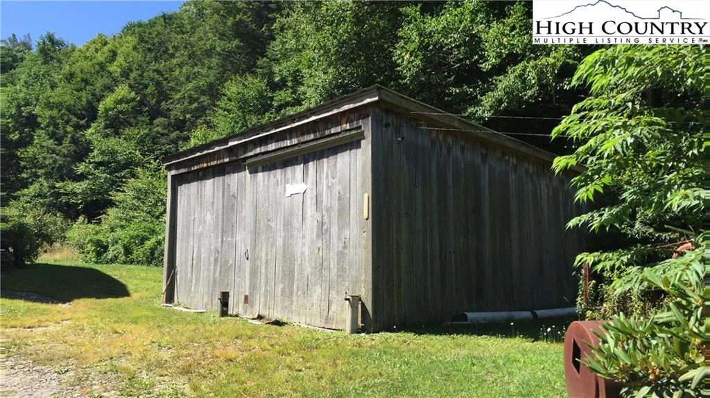 Image number 5 for the current listing
