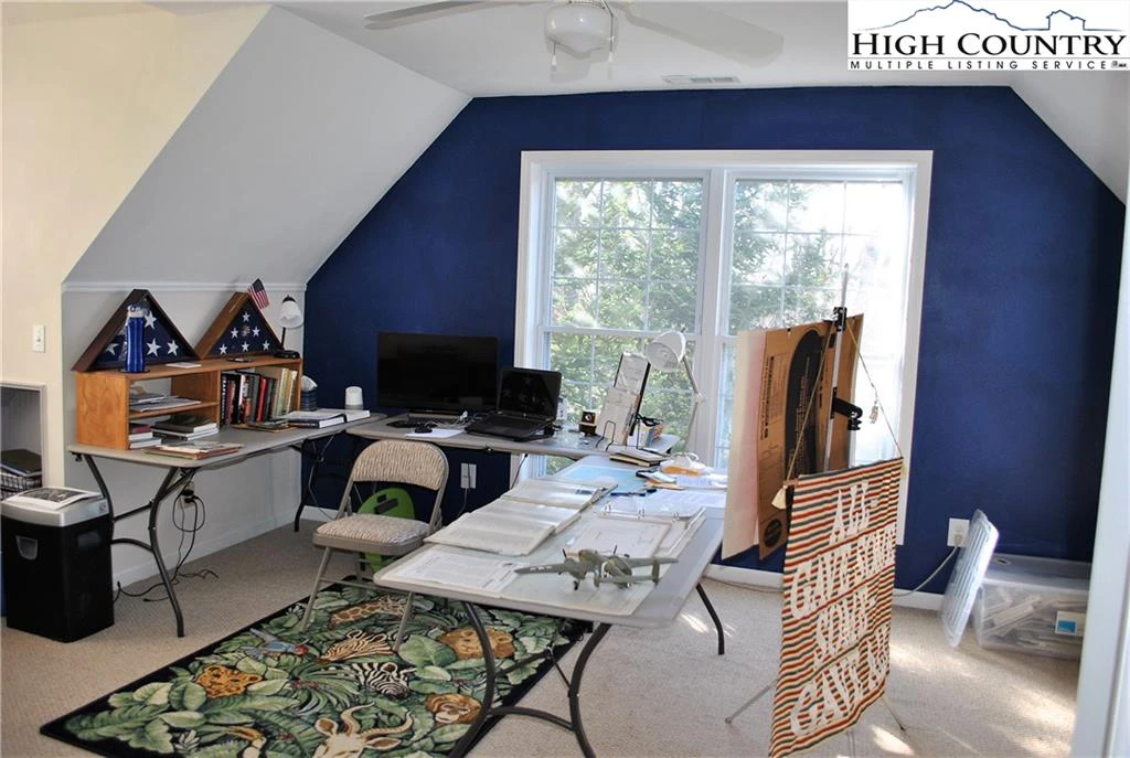 Image number 10 for the current listing
