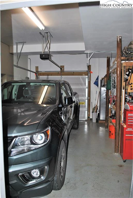 Image number 6 for the current listing