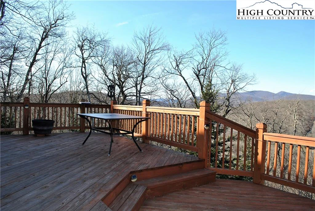 Image number 3 for the current listing