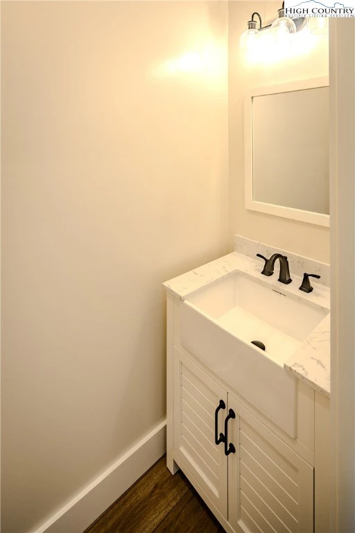 Image number 36 for the current listing