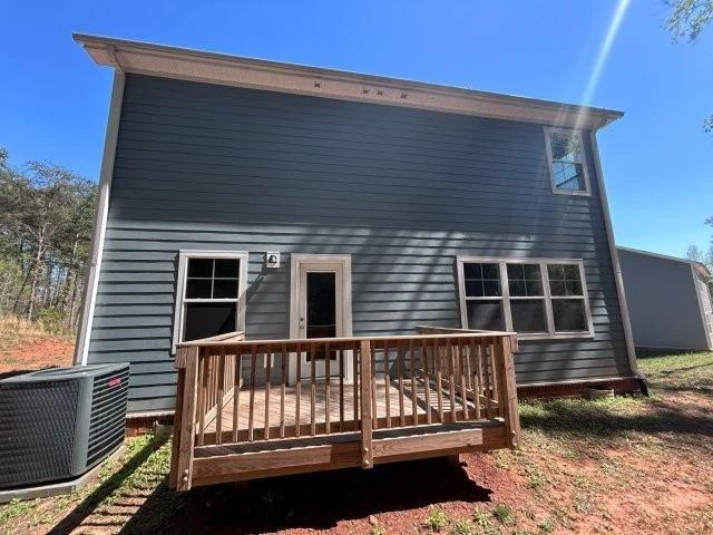 Image number 16 for the current listing