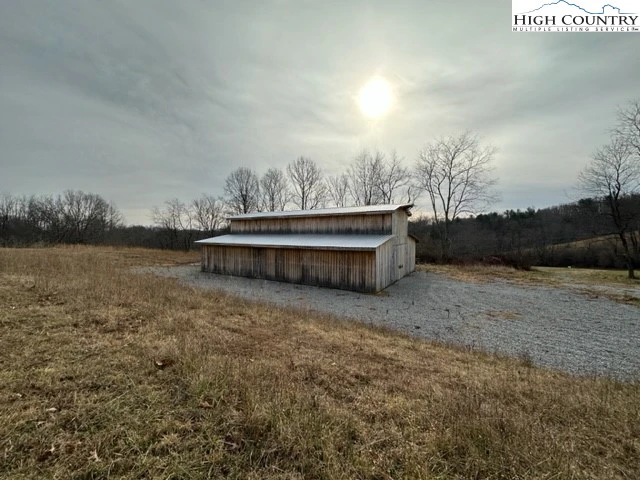 Image number 7 for the current listing