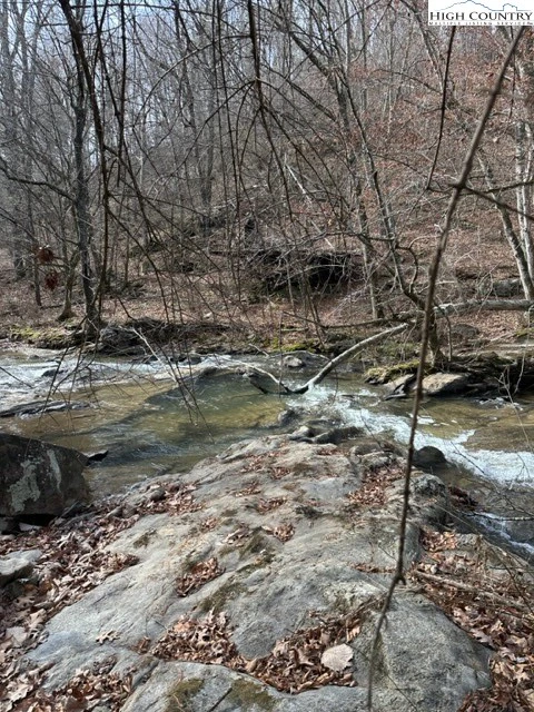 Image number 16 for the current listing