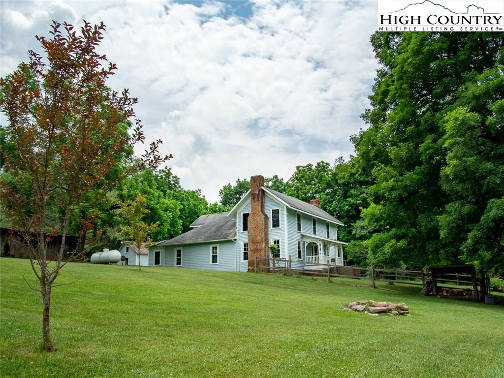 Image number 1 for the current listing