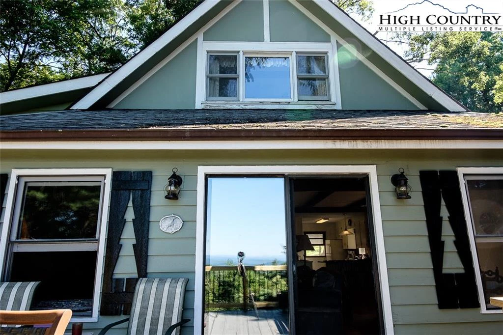 Image number 3 for the current listing