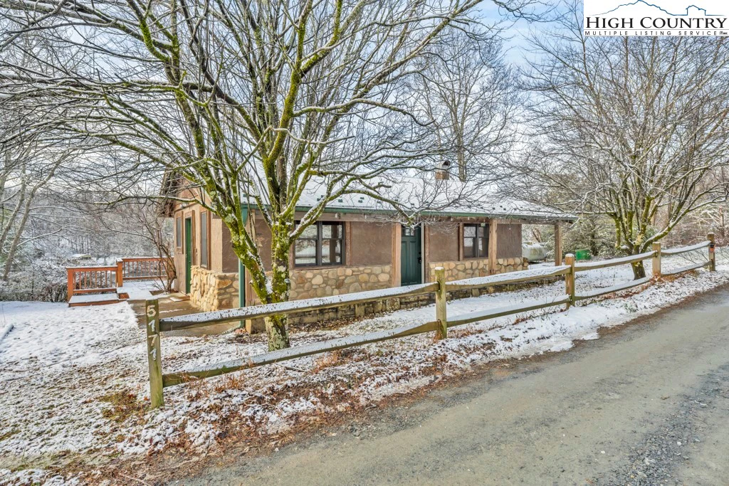 Image number 21 for the current listing
