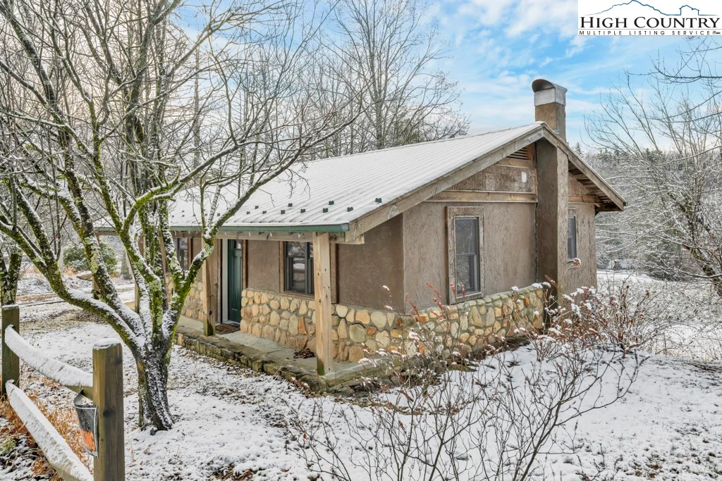 Image number 20 for the current listing
