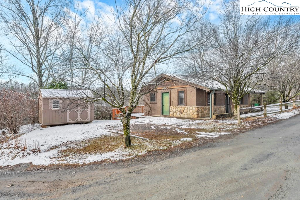 Image number 7 for the current listing