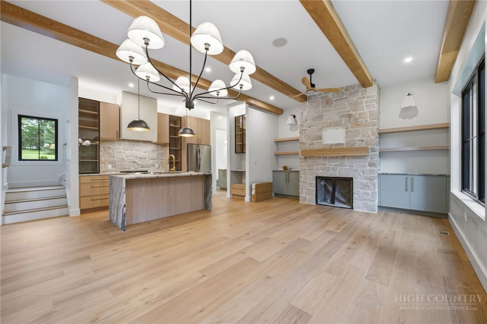 Image number 7 for the current listing
