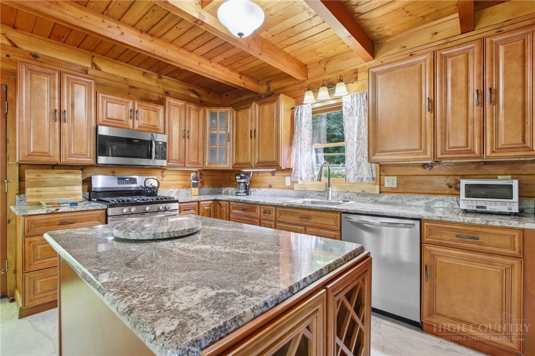 Image number 3 for the current listing