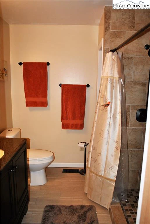 Image number 2 for the current listing