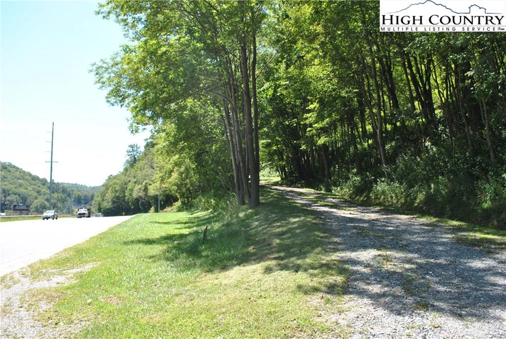 Image number 4 for the current listing
