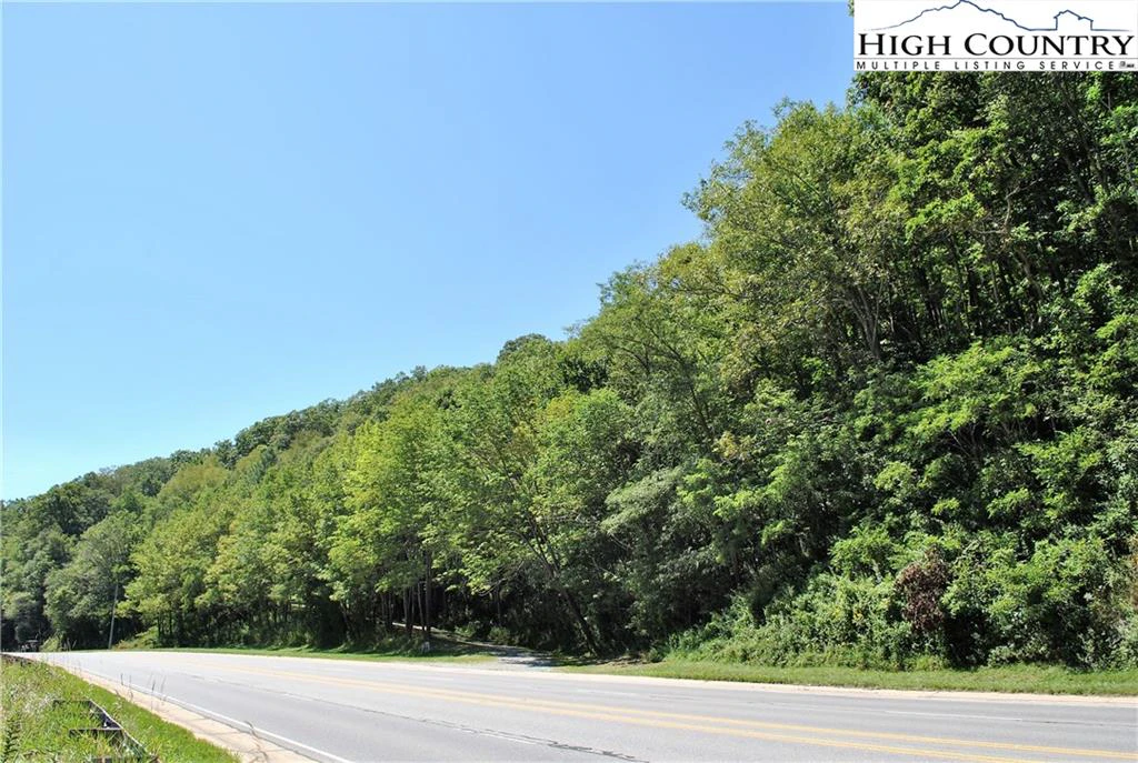 Image number 3 for the current listing