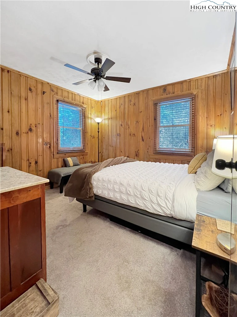 Image number 11 for the current listing