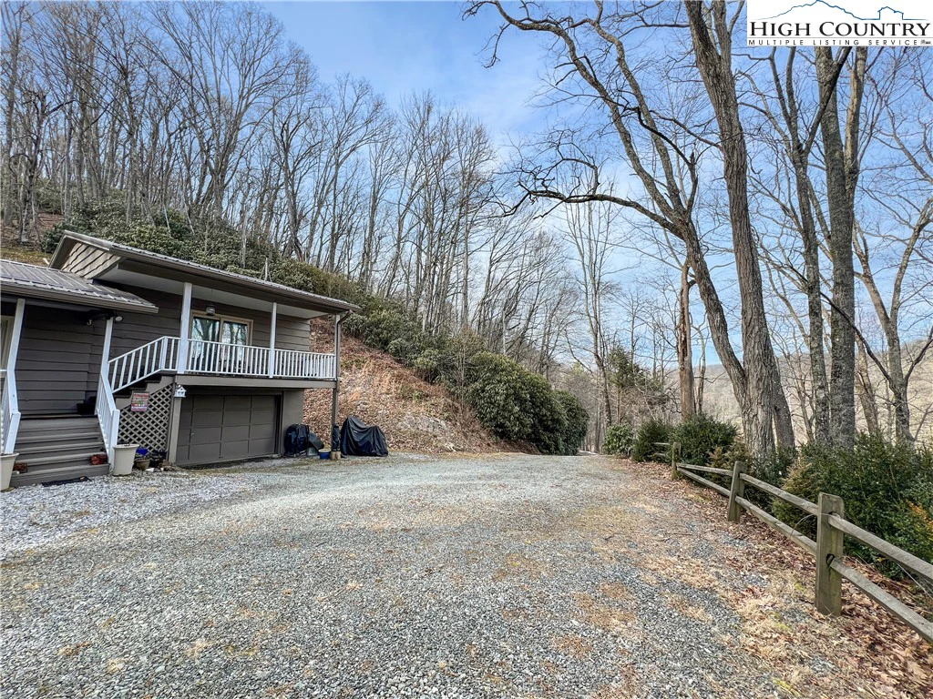 Image number 4 for the current listing