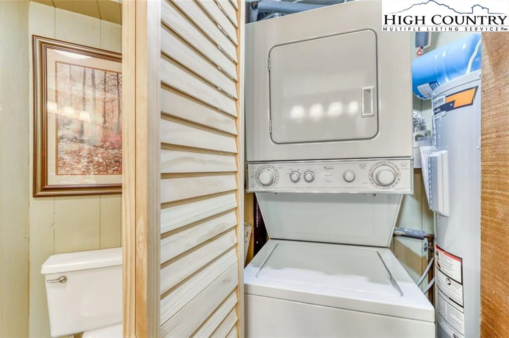 Image number 5 for the current listing