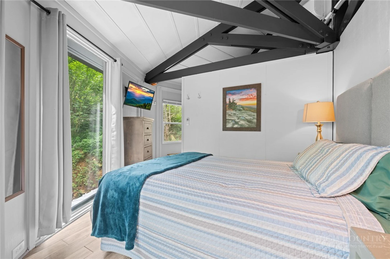 Image number 12 for the current listing
