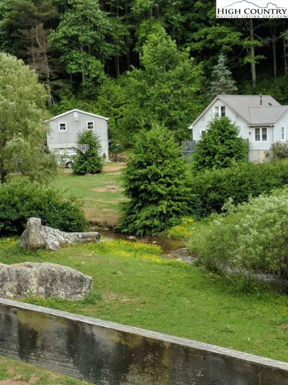 Image number 1 for the current listing