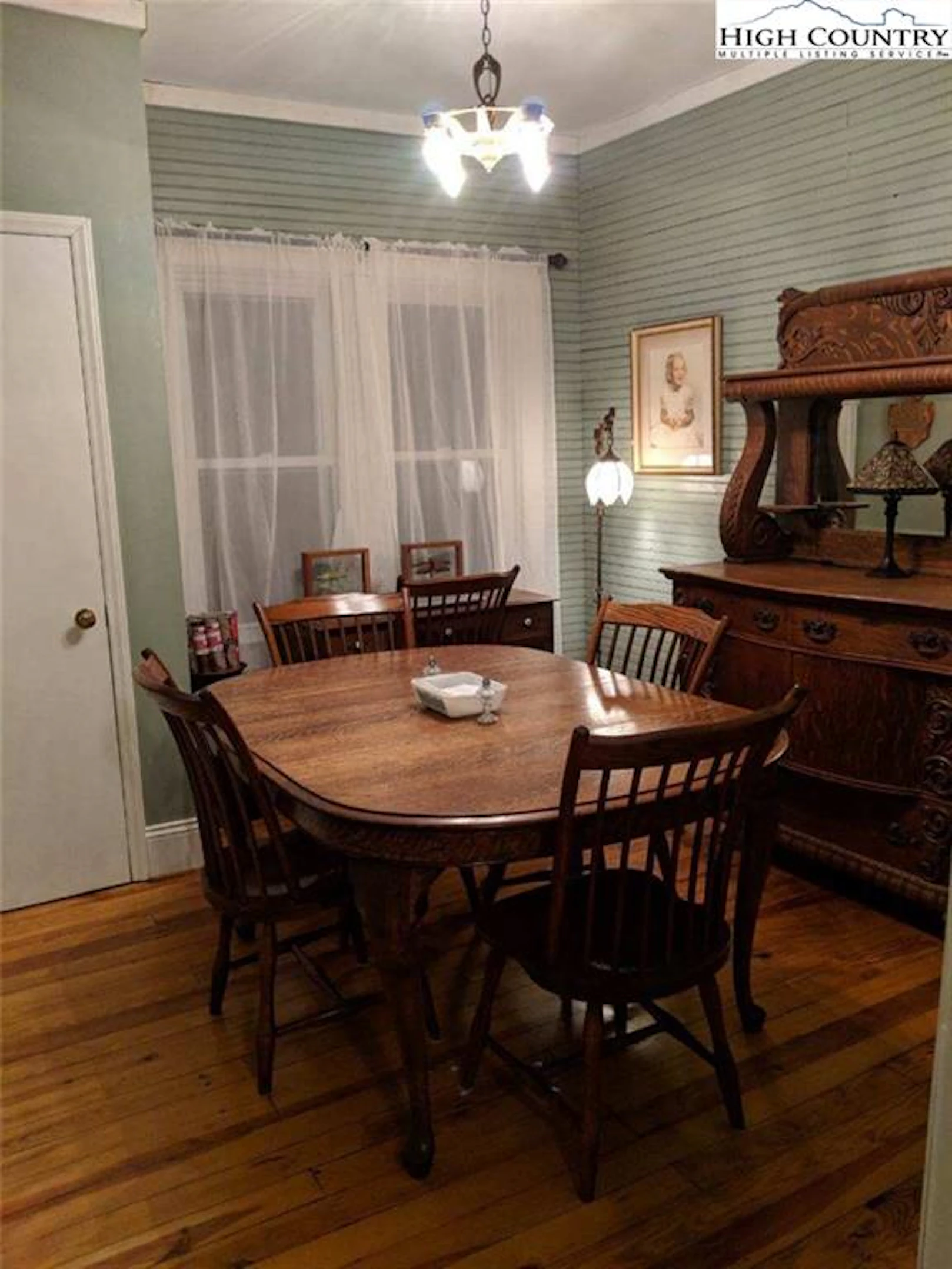 Image number 8 for the current listing