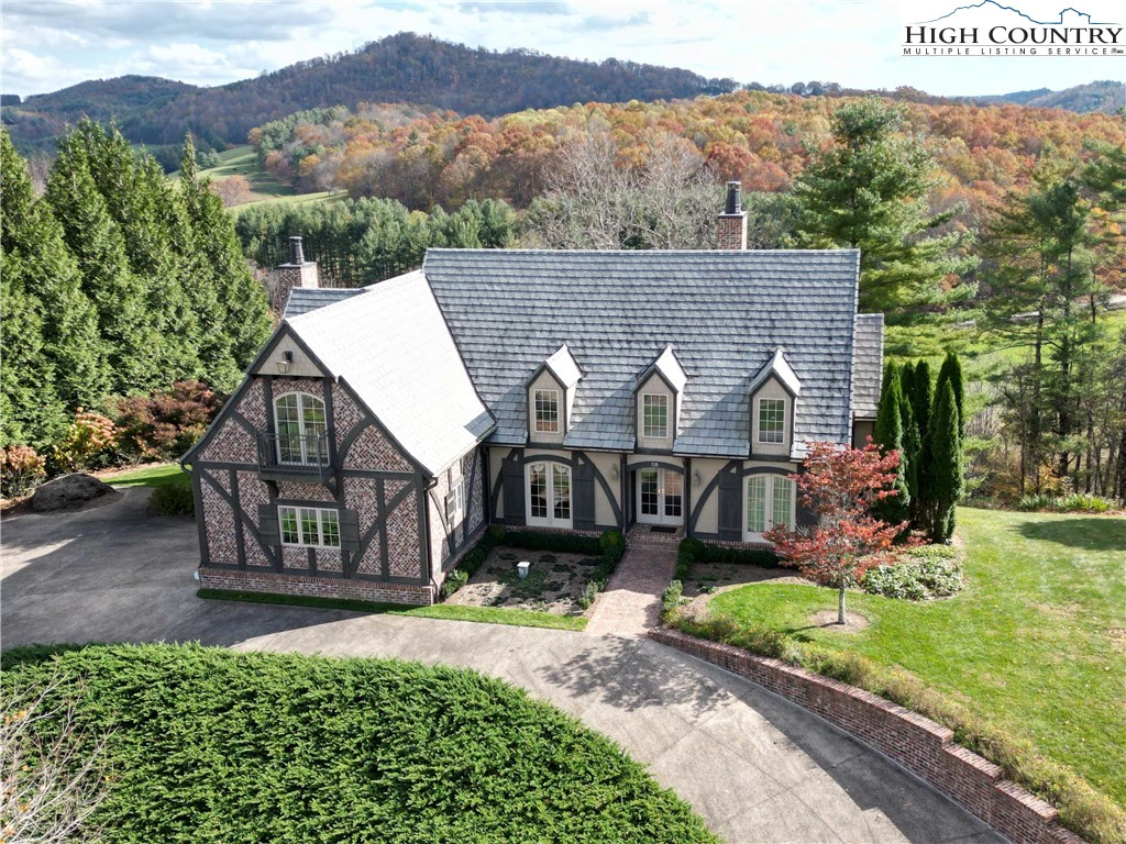 Image number 1 for the current listing