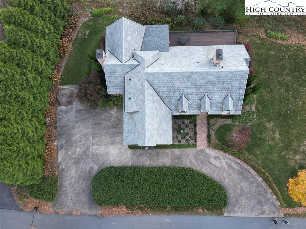 Image number 18 for the current listing