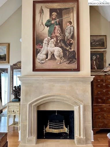 Image number 4 for the current listing