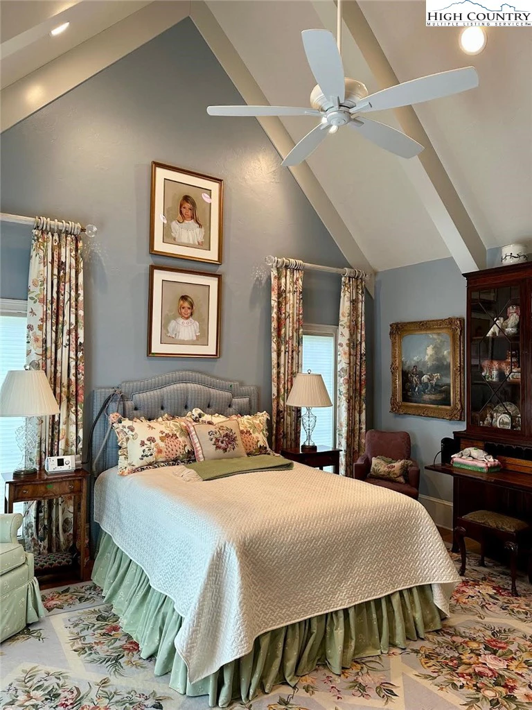 Image number 9 for the current listing