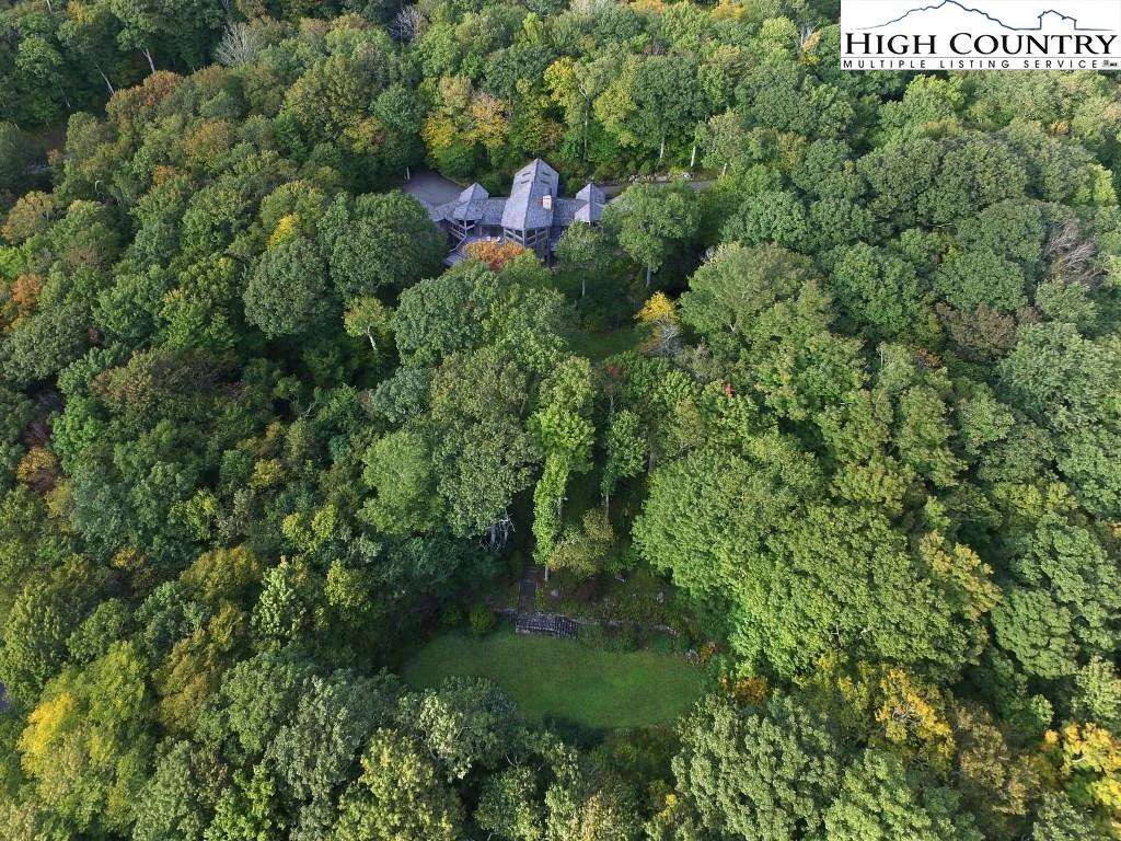 Image number 16 for the current listing