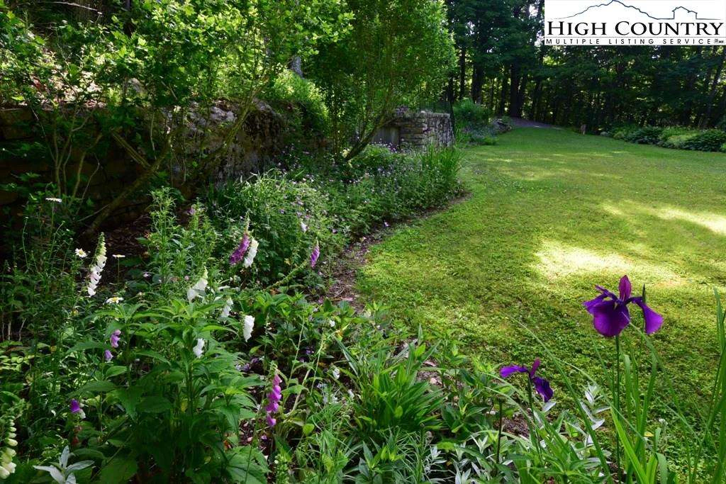 Image number 18 for the current listing