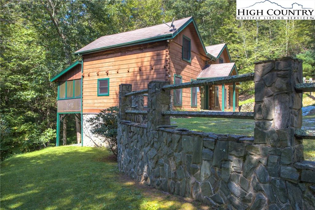 Image number 12 for the current listing