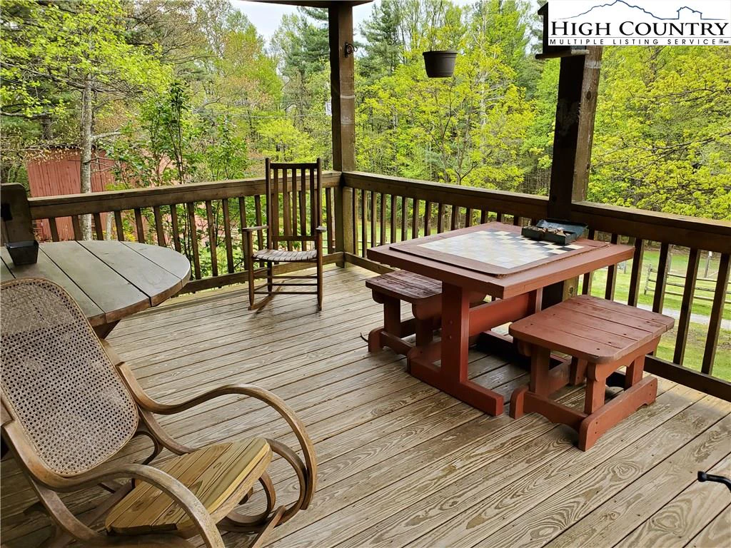 Image number 13 for the current listing