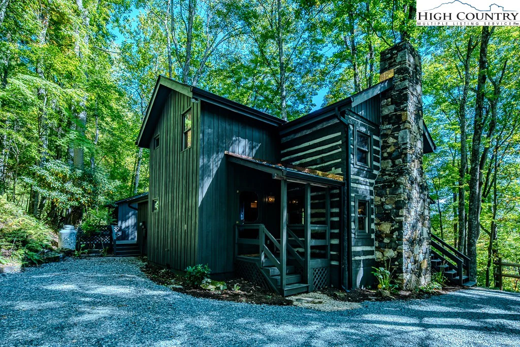 Image number 4 for the current listing