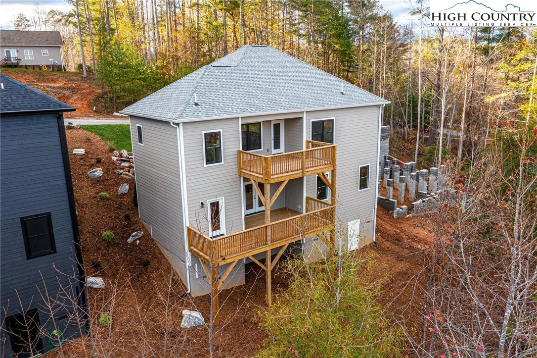 Image number 2 for the current listing
