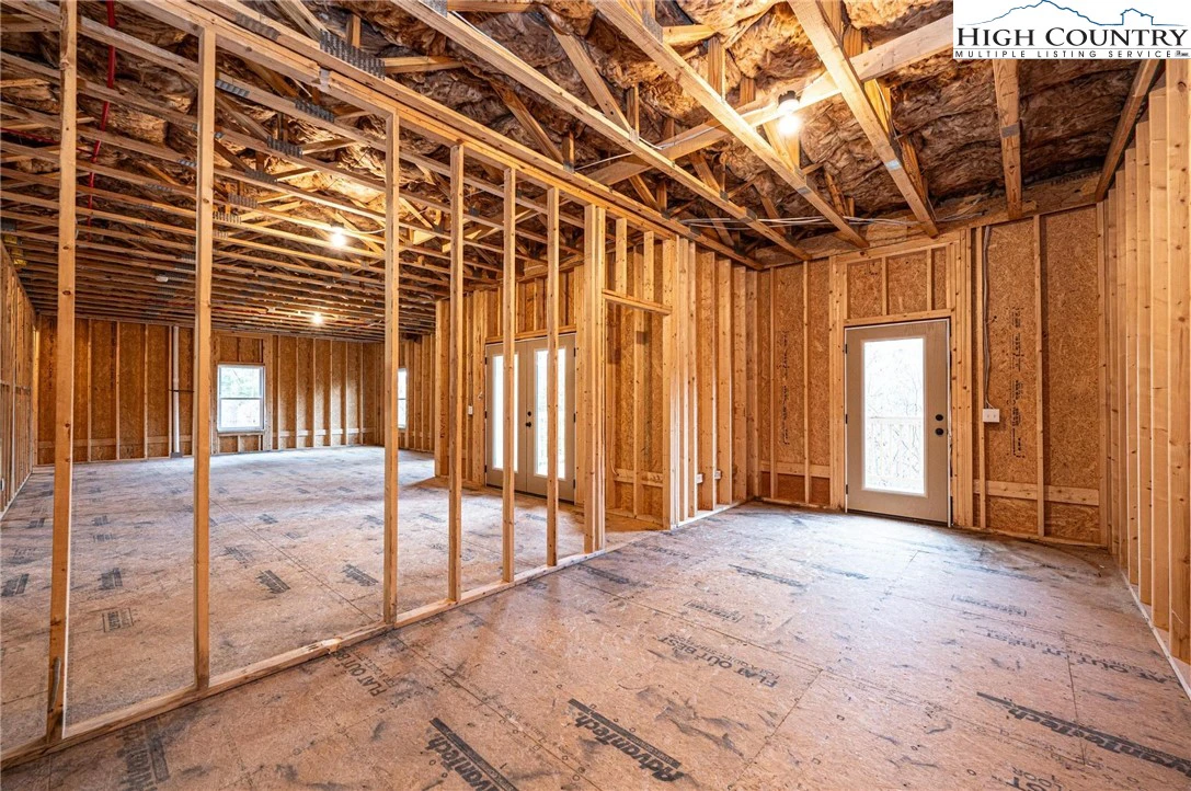 Image number 3 for the current listing
