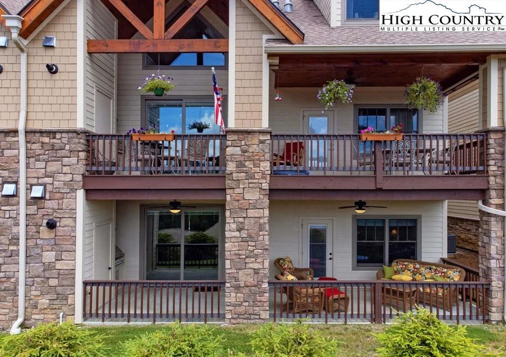Image number 2 for the current listing