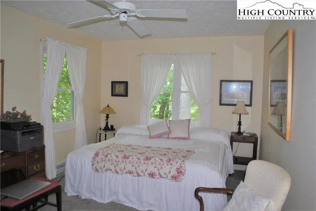Image number 16 for the current listing