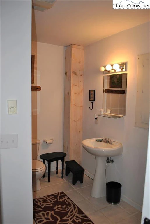 Image number 9 for the current listing