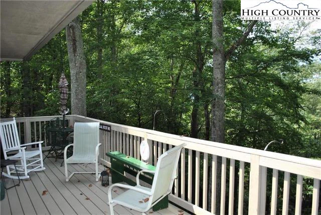 Image number 7 for the current listing