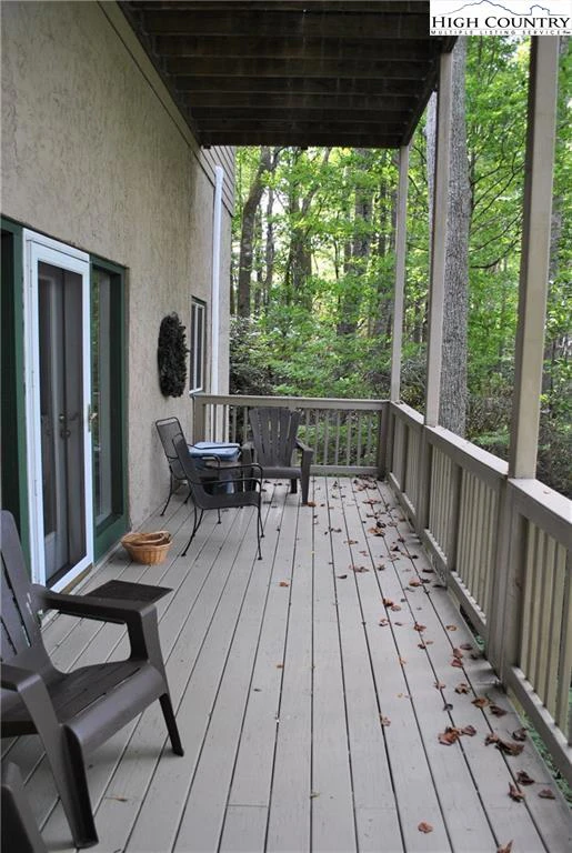 Image number 6 for the current listing