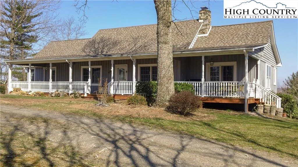 Image number 3 for the current listing