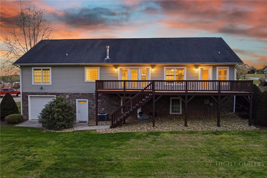 Image number 2 for the current listing