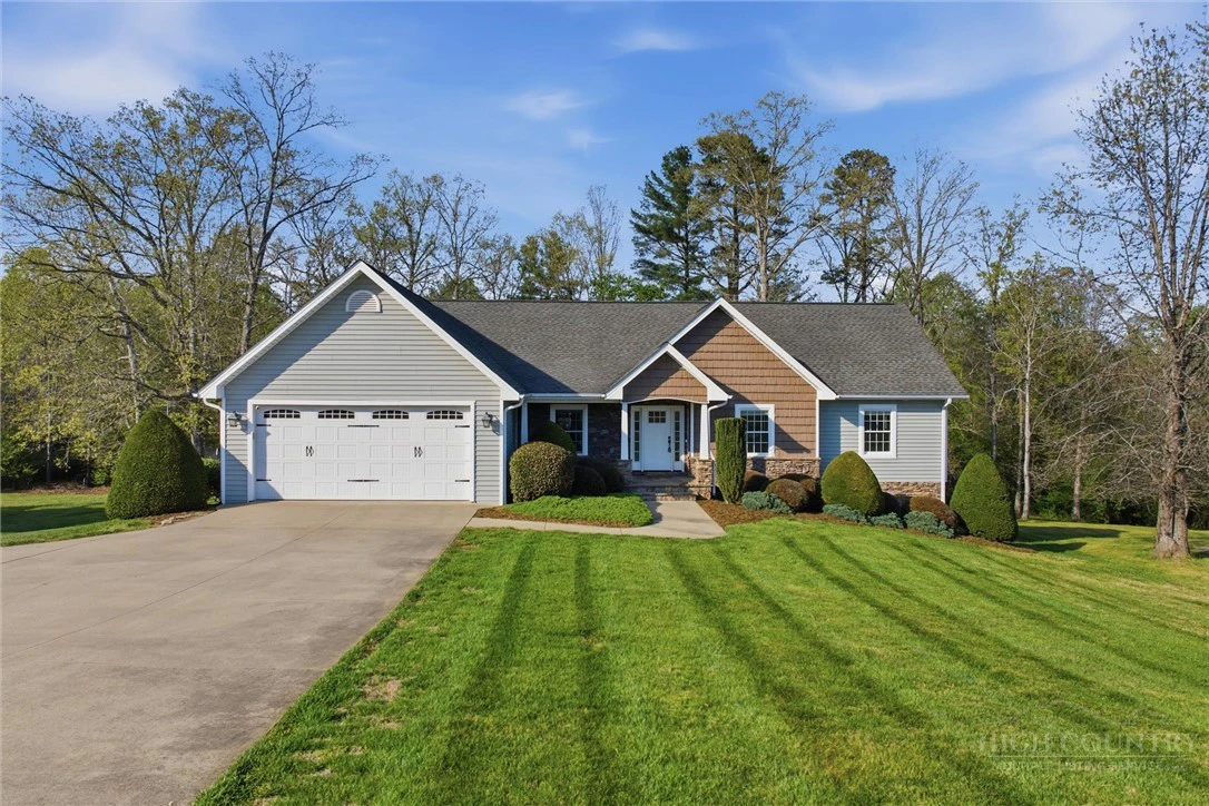 Image number 3 for the current listing