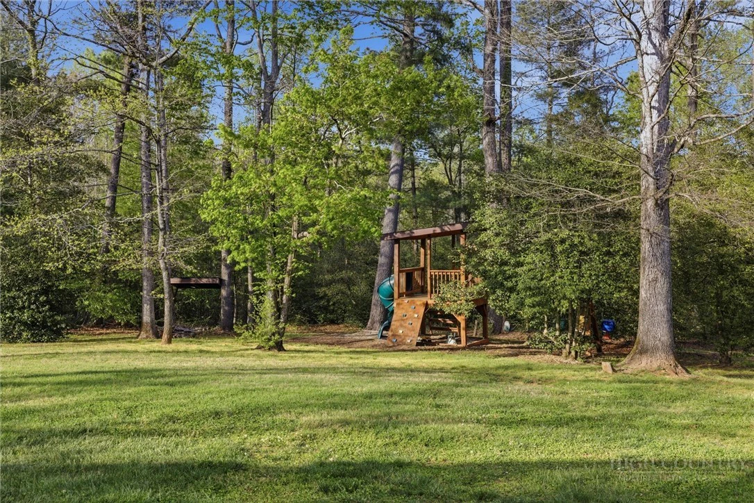 Image number 7 for the current listing