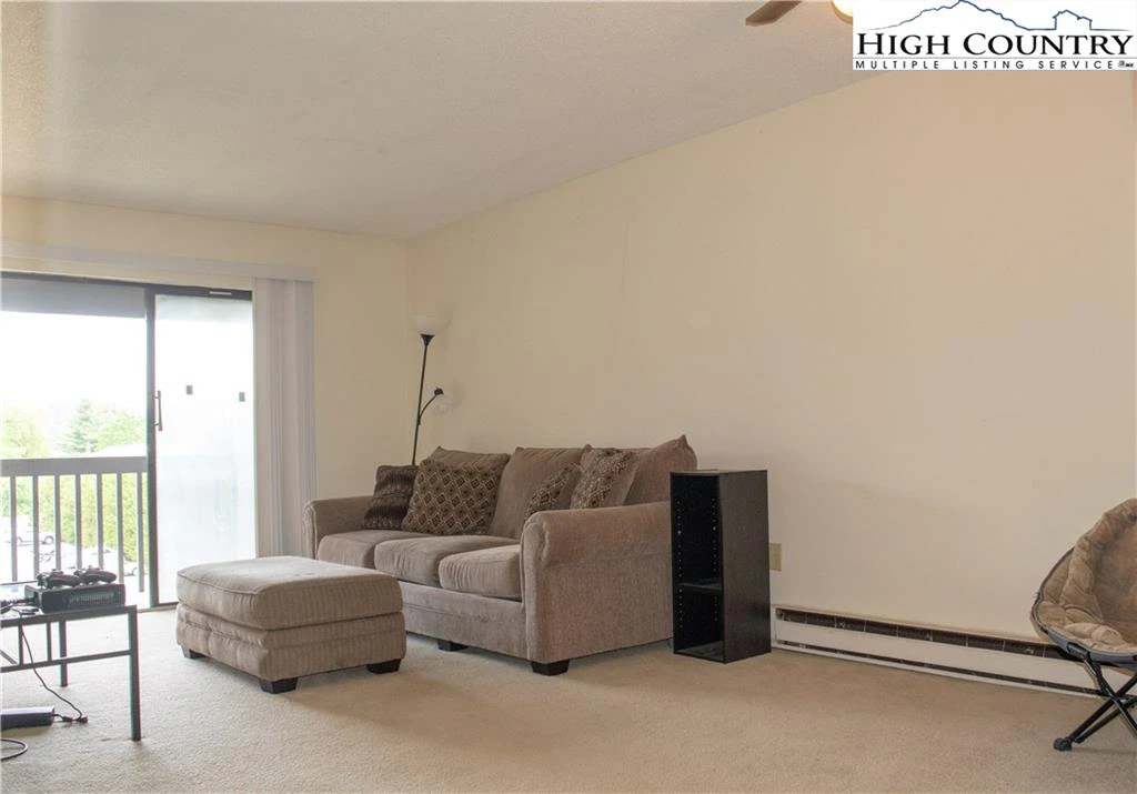 Image number 16 for the current listing